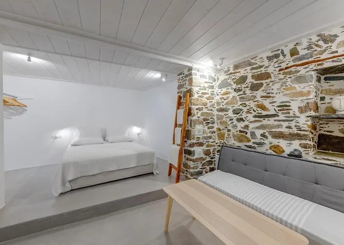 Дом отдыха Artdecosyros Junior *