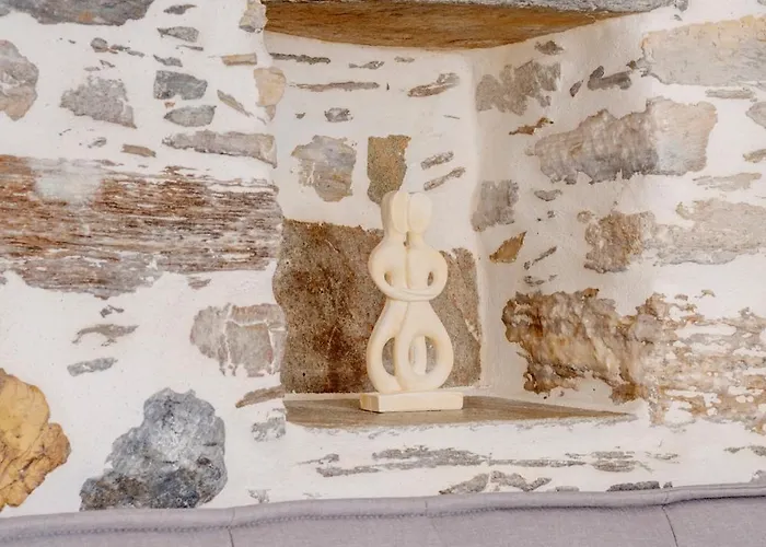 Дом отдыха Artdecosyros Junior Ано-Сирос